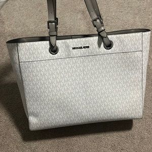 Michael Kors Women’s Large Jet Set Travel Bag